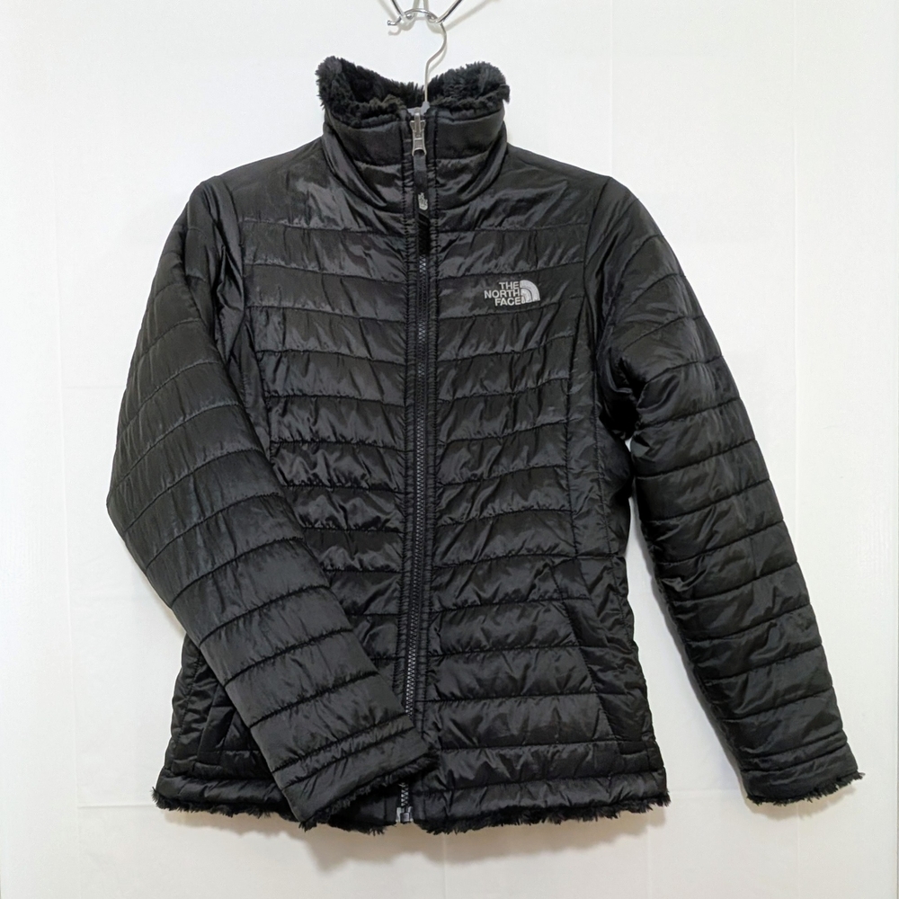 The North Face Girls' Mossbud Reversible Black Puffer Coat